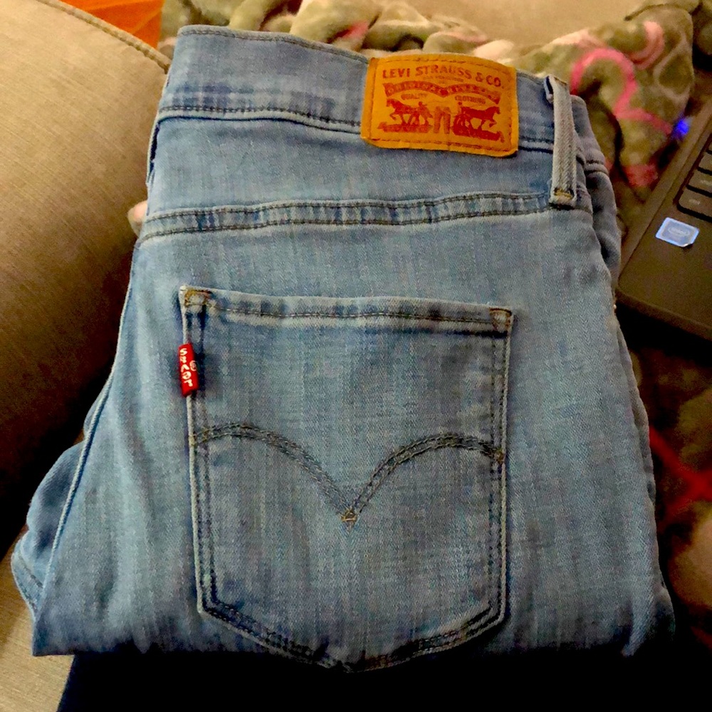 Levi Strauss & Co. Jeans 312 Shaping Slim